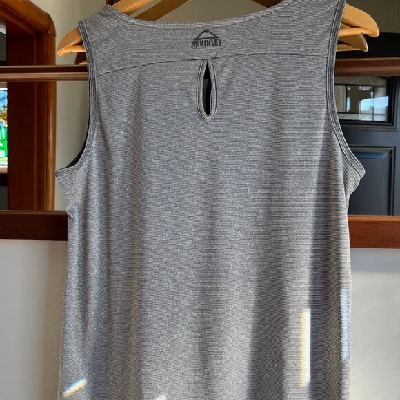 Lot of 2 Tops SM - Picture 11 of 11